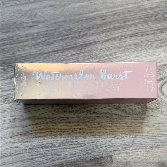 Watermelon Burst Setting Spray - Picture 1 of 3